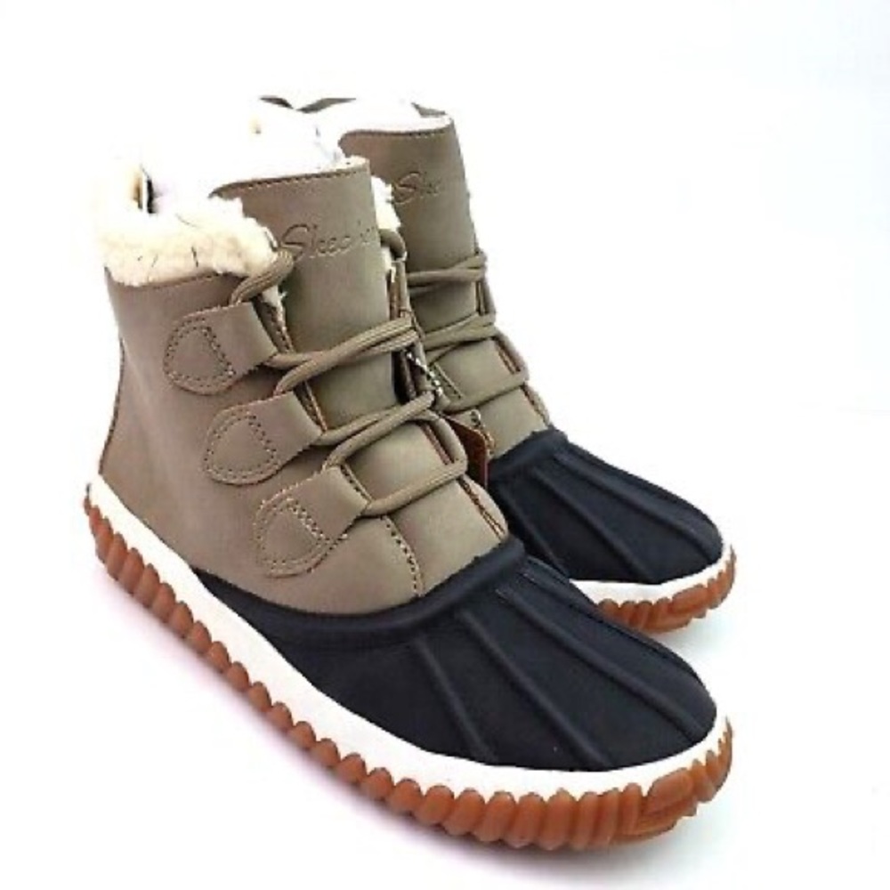 Skecher’s Women’s Jagged Pond Duck Rain Boot - New in Box